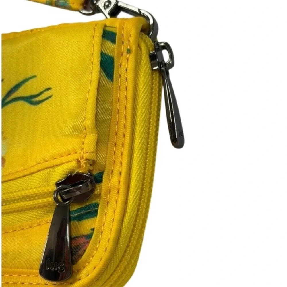 lug vibrant yellow